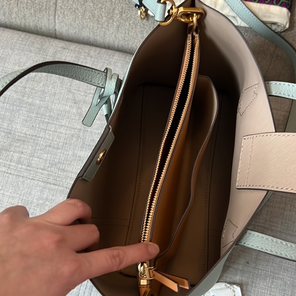 Tory Burch Small Perry Triple Compartment Tote Bag in Blue Celadon - Picture 13 of 15